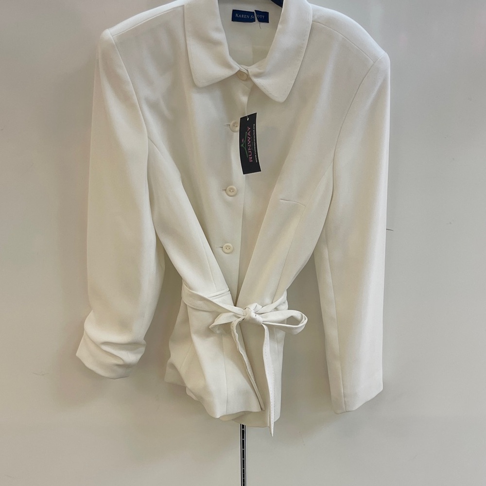 💚 Karen Scott White Blazer with Tie Waist